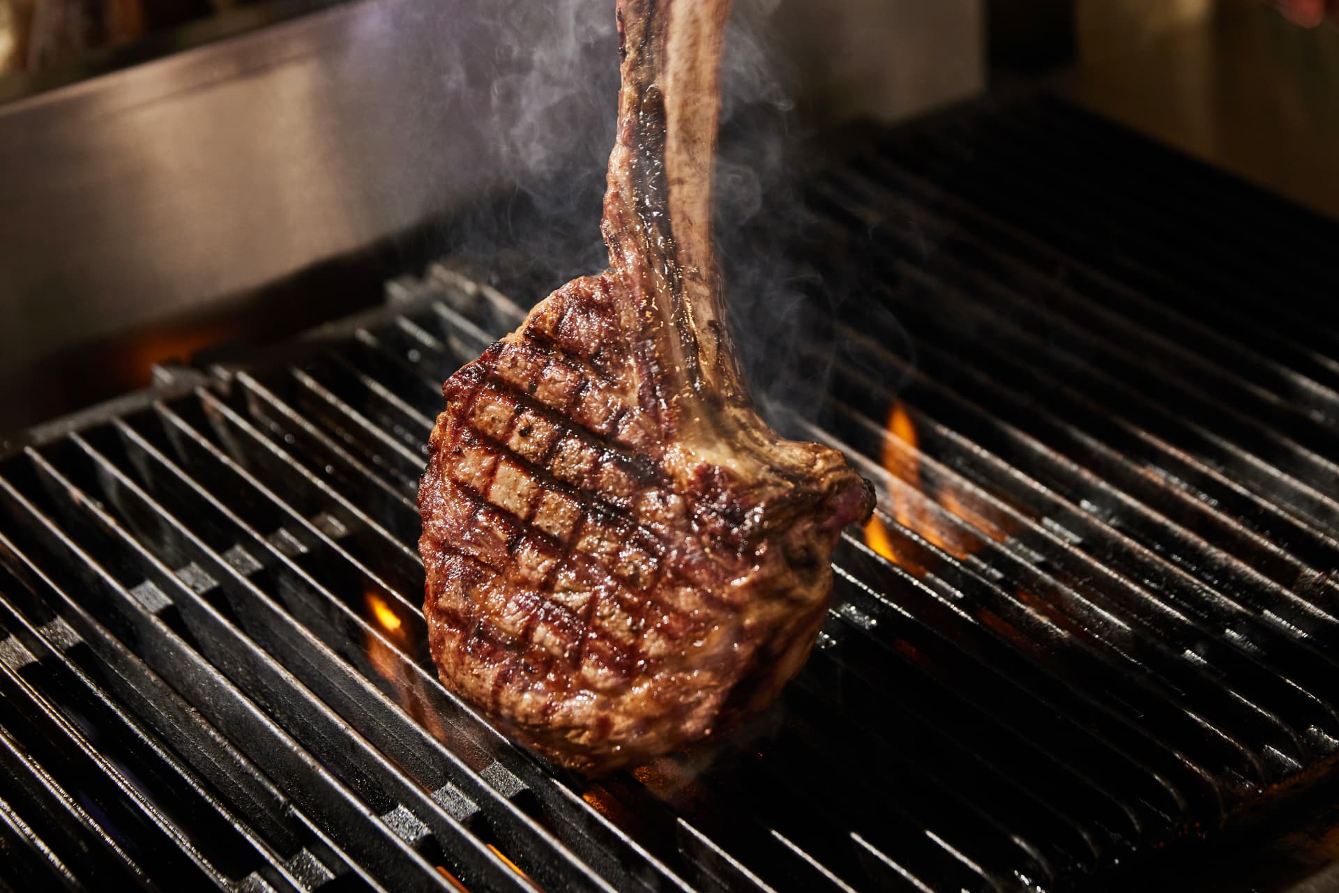 Steak & Main — 조셉스테이크 스테이크 & 메인